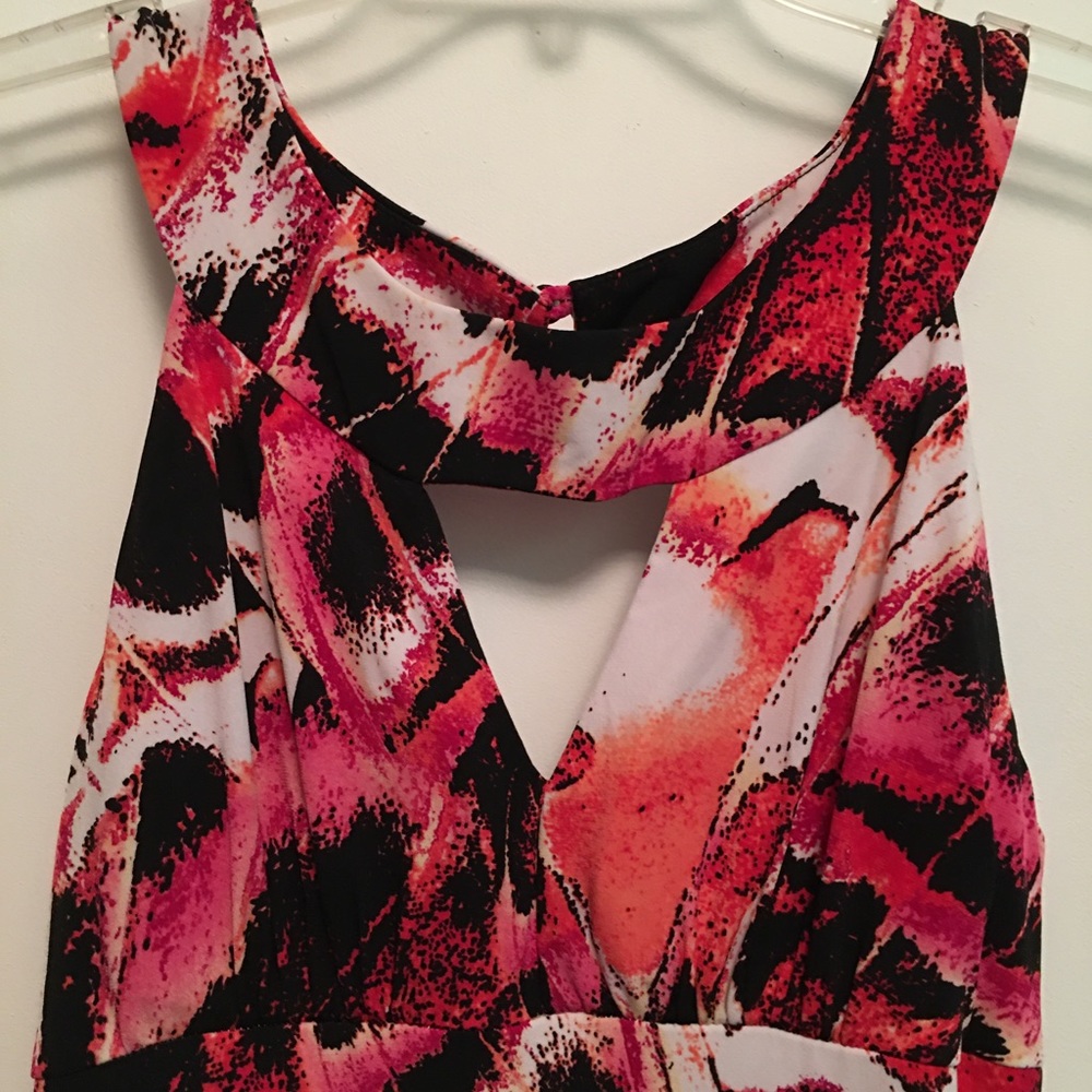 B. Smart Maxi Dress - Picture 4 of 7